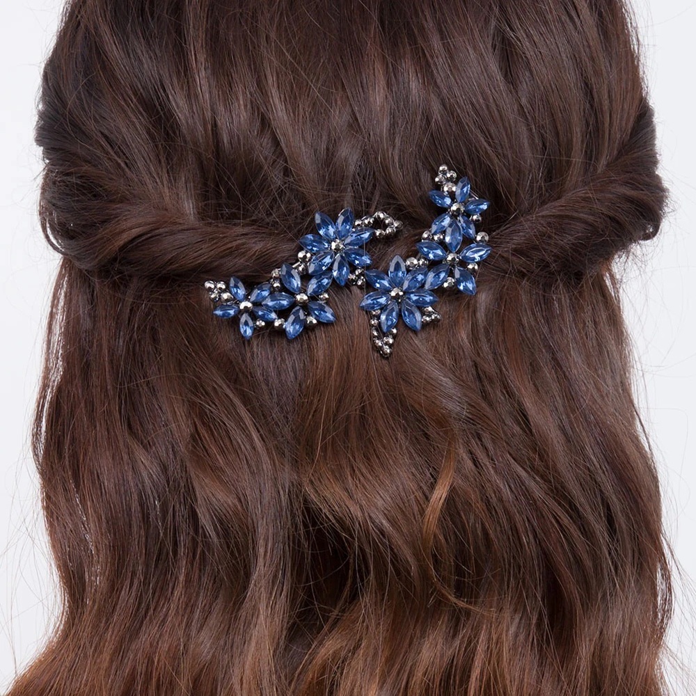 Lovisa Gunmetal Mixed Crystal Floral Hair Clip